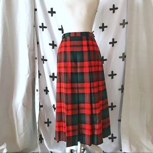 Vintage holiday plaid wool pleated skirt